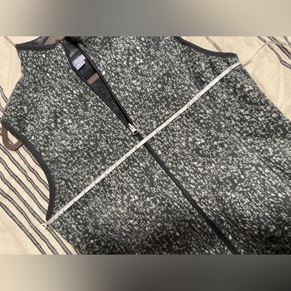 SOLD Laura Scott Fleece Vest Women’s Size Medium Gray Full Zip Pockets Reversibl - Picture 10 of 11